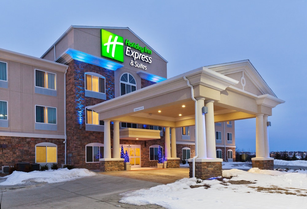 Holiday Inn Express & Suites Omaha I 80 by IHG - carbon neutral hotel in Gretna