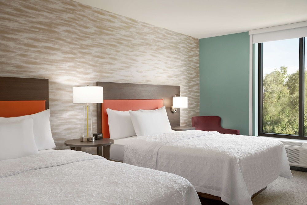 Home2 Suites By Hilton Woodland Hills - photo 14