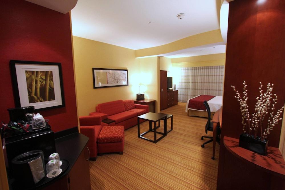 Courtyard by Marriott Fort Worth West at Cityview - photo 22