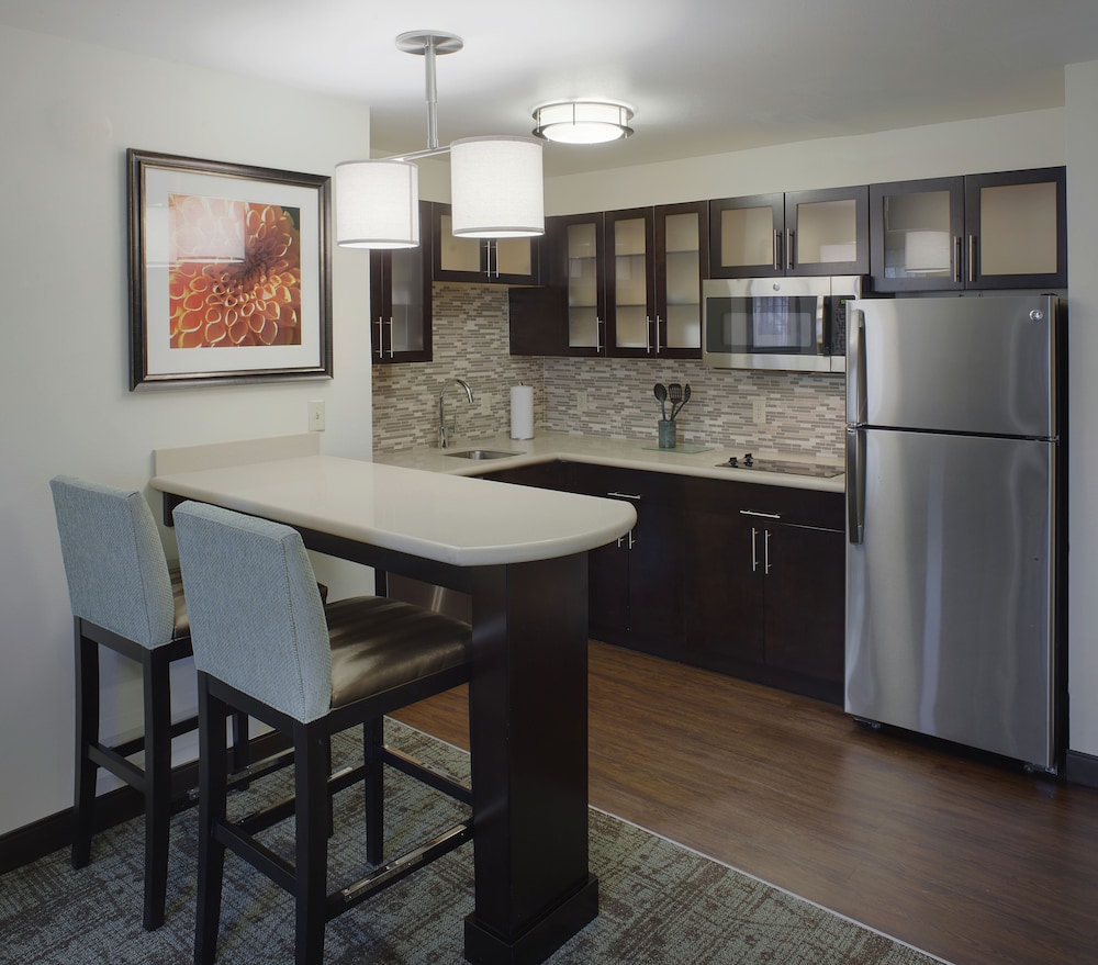 Staybridge Suites Fayetteville Univ Of Arkansas by IHG - photo 18