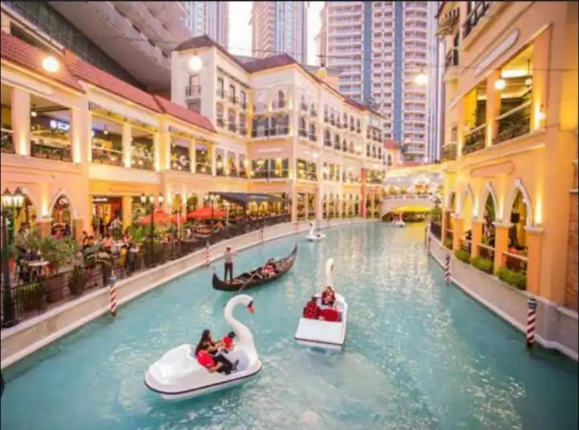 Bell Place at Venice Luxury Mckinley Hill — 4-Star Luxury Hotel in Manila, Philippines
