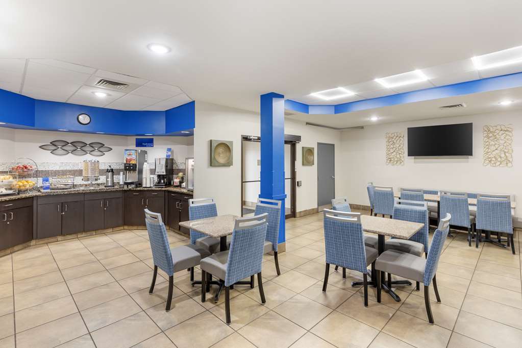 Best Western St. Louis Inn - photo 5