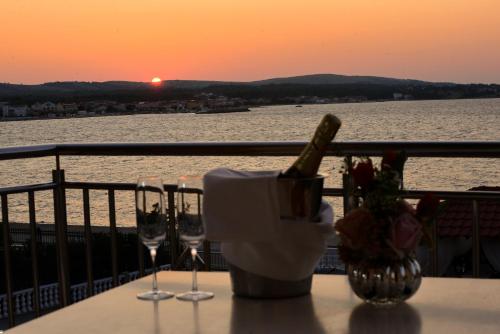 Sunset Deluxe Villa — 4-Star Luxury Hotel in Vir, Croatia