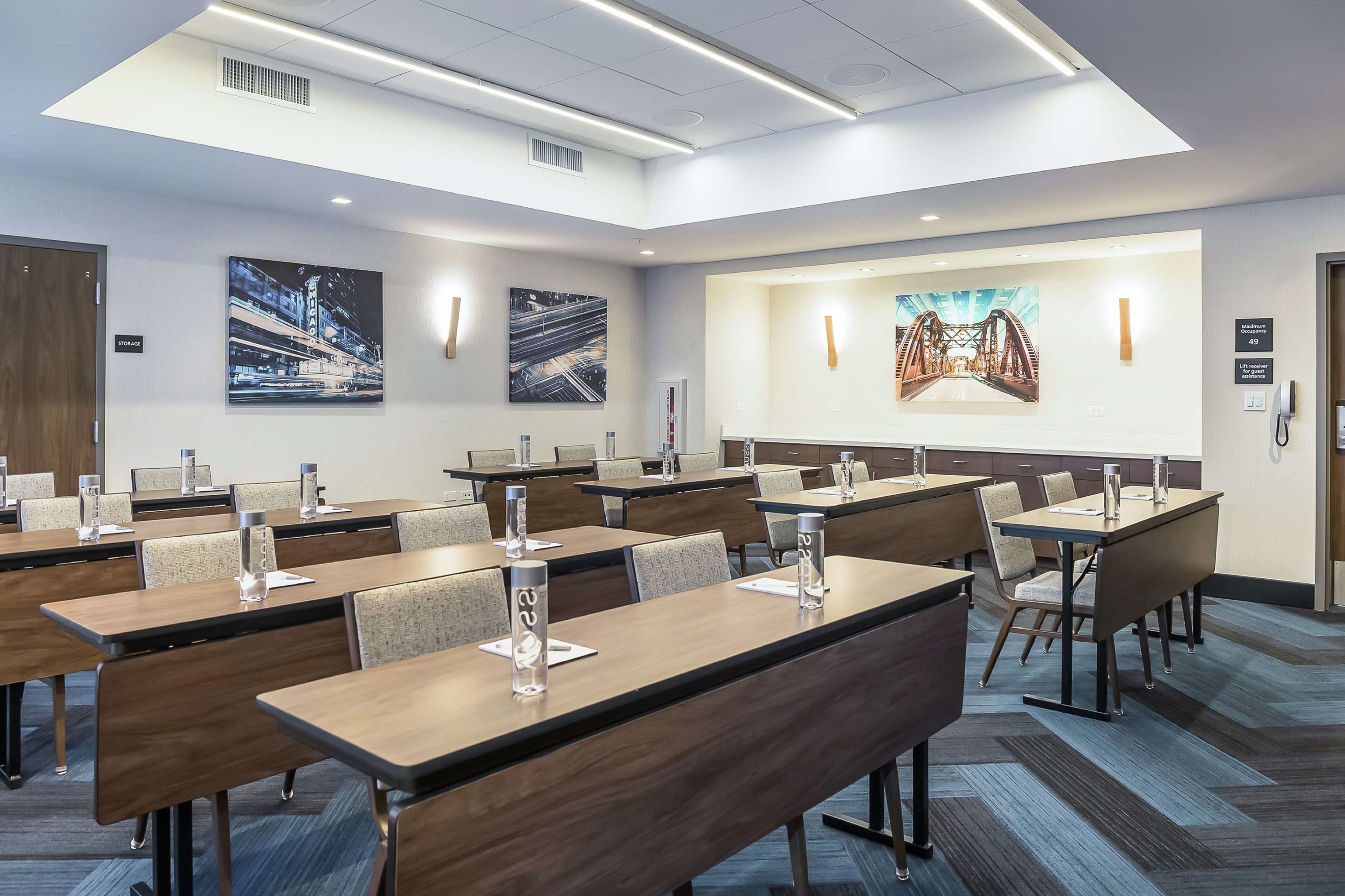 Hampton Inn & Suites Bridgeview Chicago - photo 12