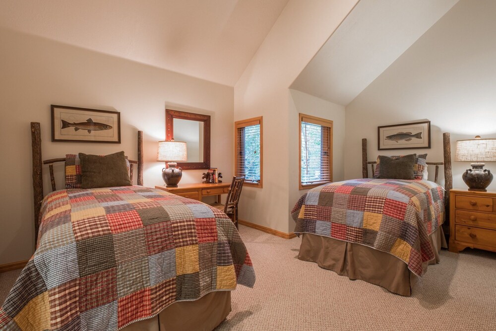 Abode in Deer Lake Village at Deer Valley - photo 2