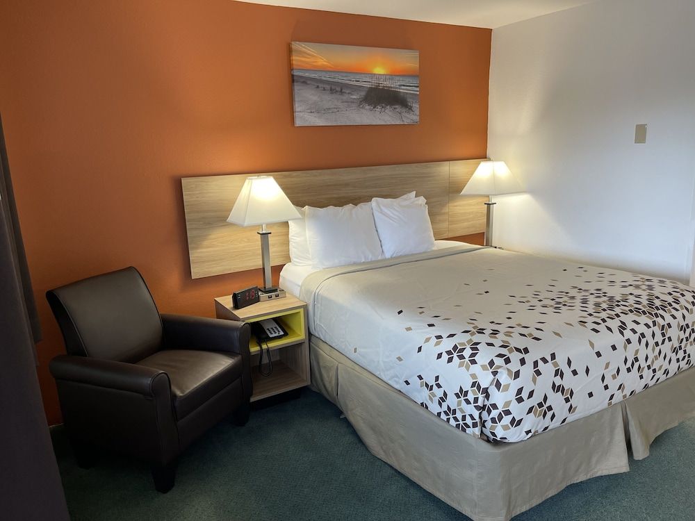 Americas Best Value Inn And Suites Newport - photo 9