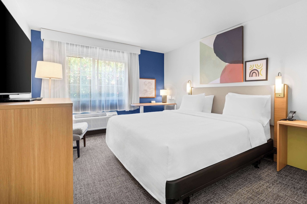 Spark by Hilton Modesto - photo 9