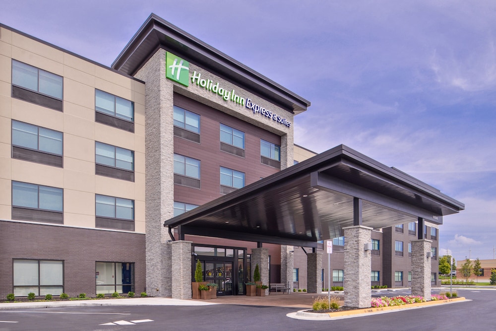 Holiday Inn Express & Suites Olathe West by IHG - carbon neutral hotel in Olathe