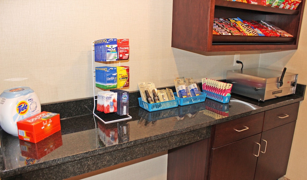 Cobblestone Inn & Suites Lamoni - photo 33