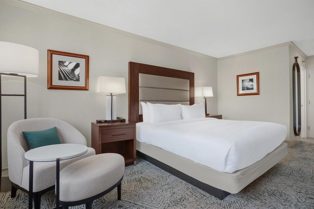 Hilton Arlington National Landing - photo 54