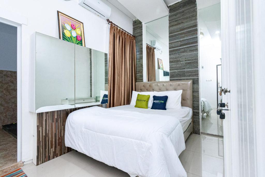 Urbanview Daniela Jambi by RedDoorz in Jambi City, Indonesia