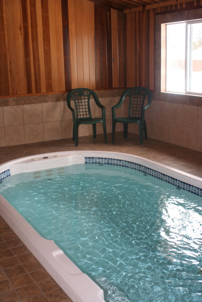 Mountain Landing Suites & RV Park - photo 10