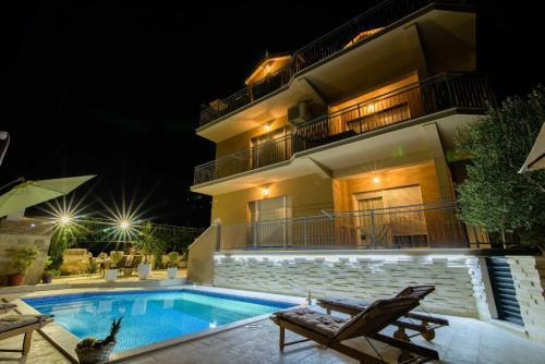 MY DALMATIA Superior Apartment Zadar with shared pool — 4-Star Luxury Hotel in Zadar, Croatia