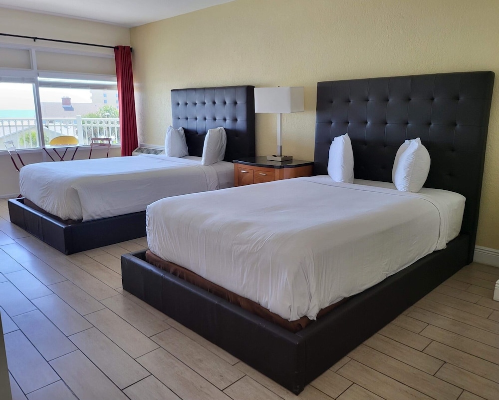 Chateau Mar Beach Resort - photo 16