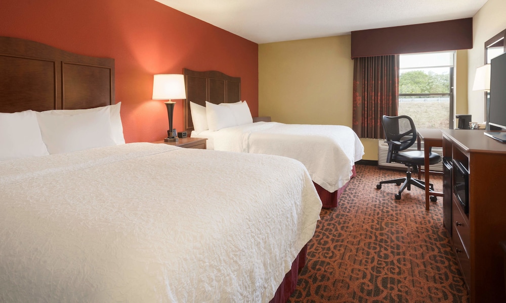 Hampton Inn Battle Creek - photo 4