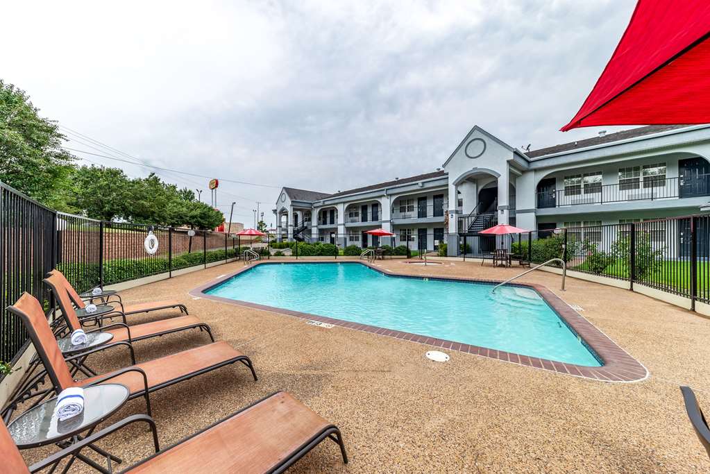 Quality Inn & Suites Canton - photo 26