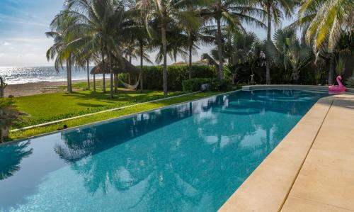 Casa Mona Beachfront Luxury Villa Verified Listing — 4-Star Luxury Hotel in Puerto Escondido, Mexico