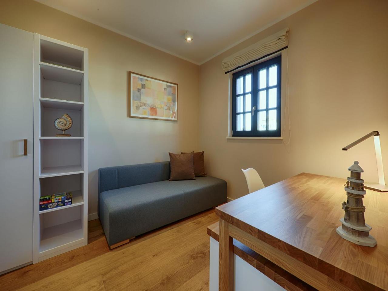 Reetland am Meer Luxus Reetdachvilla mit 3 Schlafzimmern Sauna und Kamin E07 in Dranske, Germany