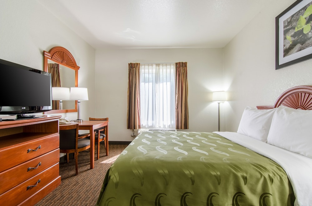 Quality Inn Junction City Near Fort Riley - photo 14