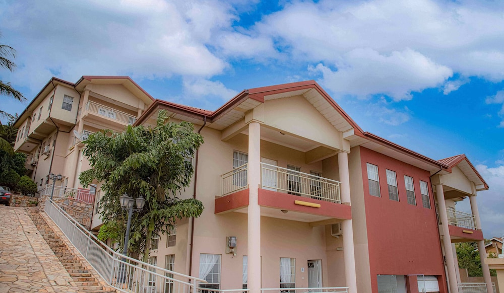 Brown Hills Residences — 5-Star Luxury Hotel in Aburi, Ghana