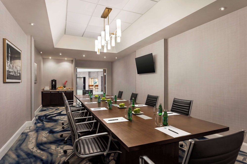 Embassy Suites by Hilton Kansas City Overland Park - photo 53