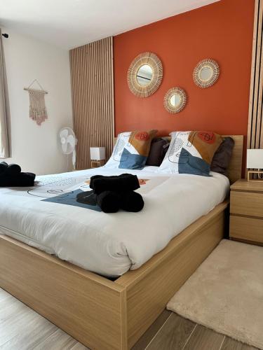 Le Cocon Parking Prive Centre Ville Gare — hotel in Arpajon
