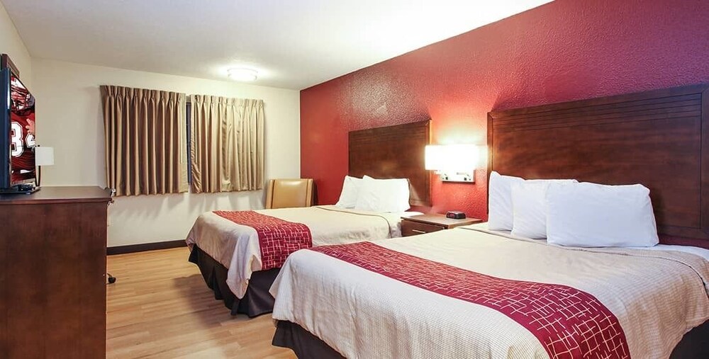 Evergreen Inn & Suites Portland - photo 15