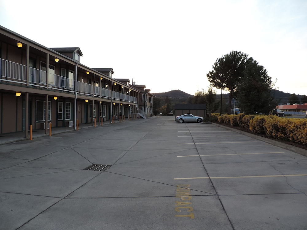 Sweet Breeze Inn - photo 19