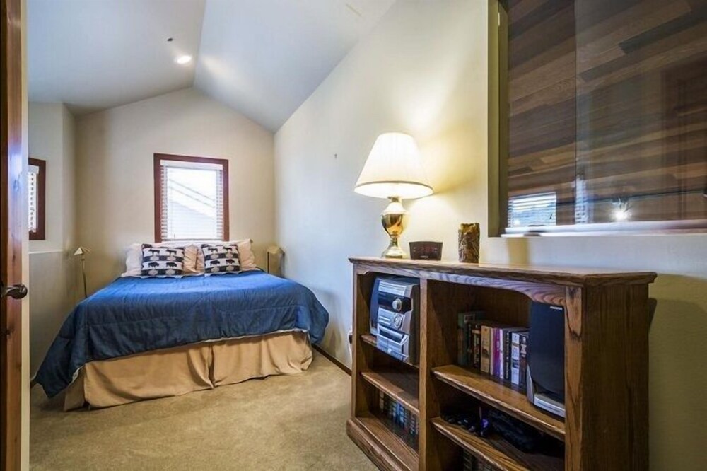 Abode on Silver Creek - photo 11