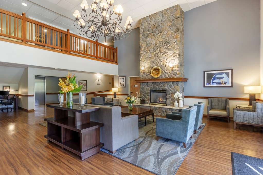 Best Western Plus Edmonds Harbor Inn - photo 3