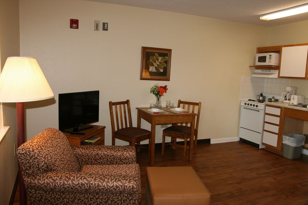 Affordable Suites Wilson - photo 12