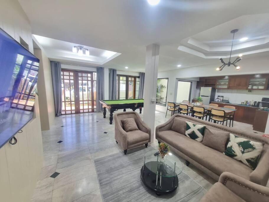 Cozy Villa 4 Bedrooms Patong 7mins. walk beach 10mns.Bangla Rd — 4-Star Luxury Hotel in Patong, Thailand