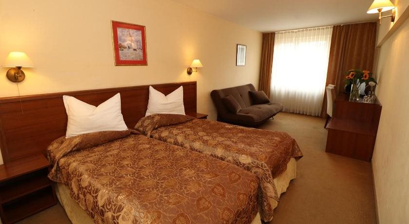 Hotel Adria - carbon neutral hotel in Rumia