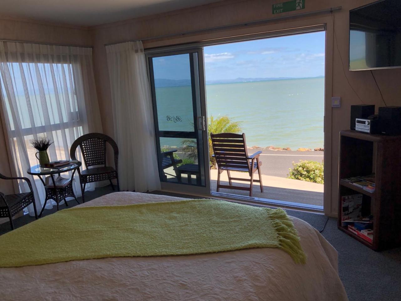 Te Mata Bay Seaviews — 4-Star Luxury Hotel in Auckland, New Zealand