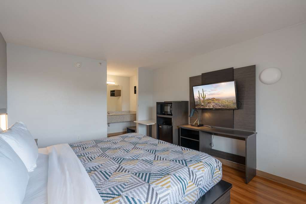 Motel 6 Chandler - photo 8