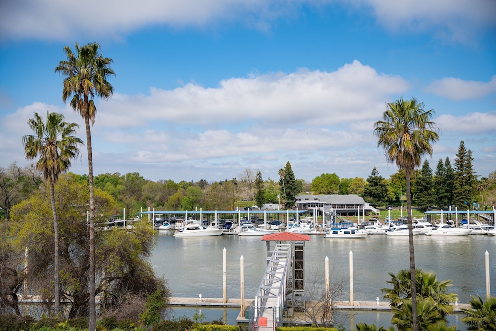 The Westin Sacramento Riverfront Hotel & Spa - photo 34