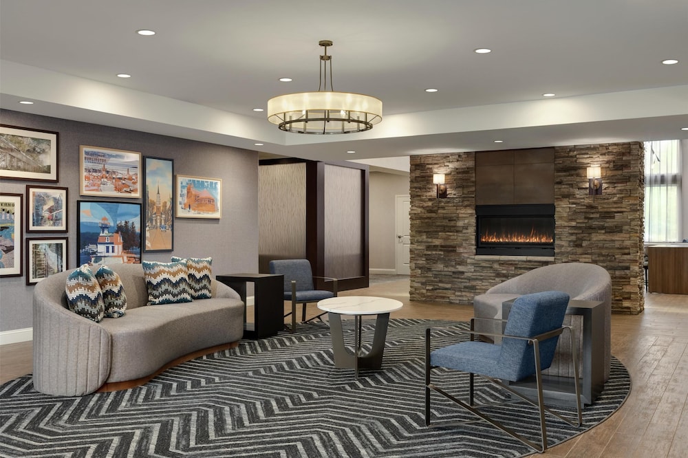 Homewood Suites by Hilton Burlington - photo 2