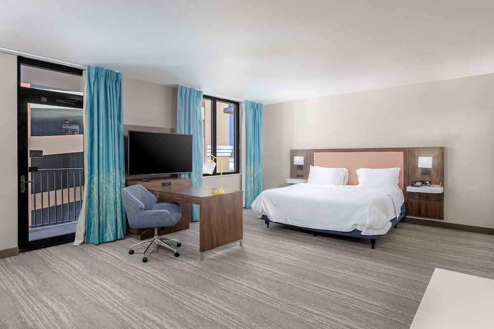 Hampton Inn & Suites Orange Beach Gulf Front - photo 25