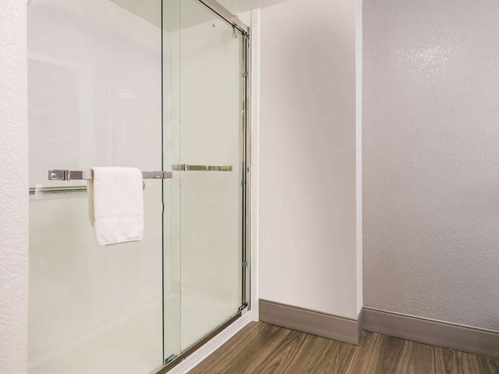 La Quinta Inn & Suites by Wyndham Myrtle Beach N Kings Hwy - photo 38