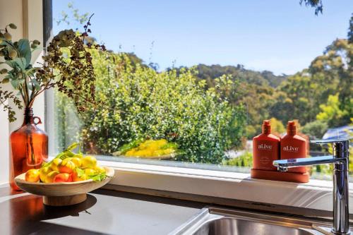 Coastal Charm - carbon neutral hotel in Lorne