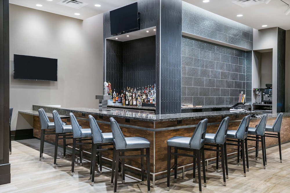 Embassy Suites by Hilton College Station TX - photo 24