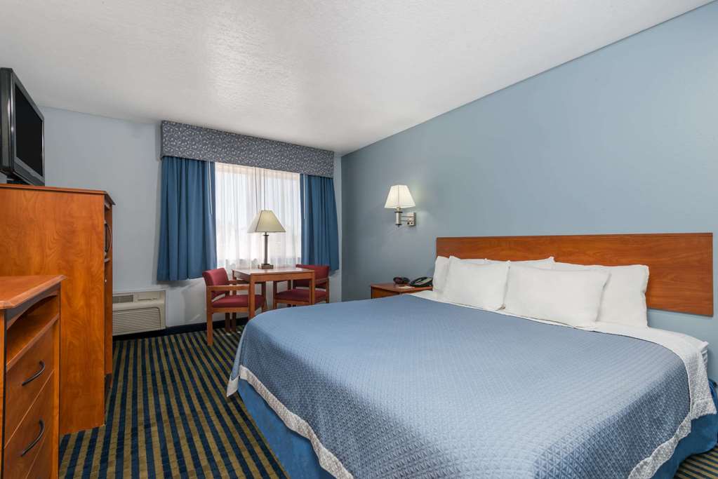 Days Inn by Wyndham Las Vegas - photo 4