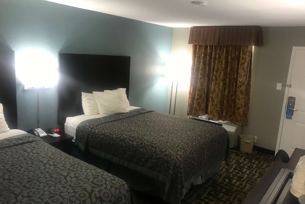 Days Inn & Suites By Wyndham Collierville Germantown Area - photo 4