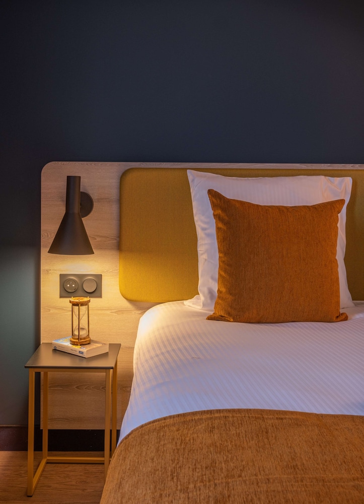 Kyriad Tours Sud Ballan Miré — hotel in Ballan-Mire