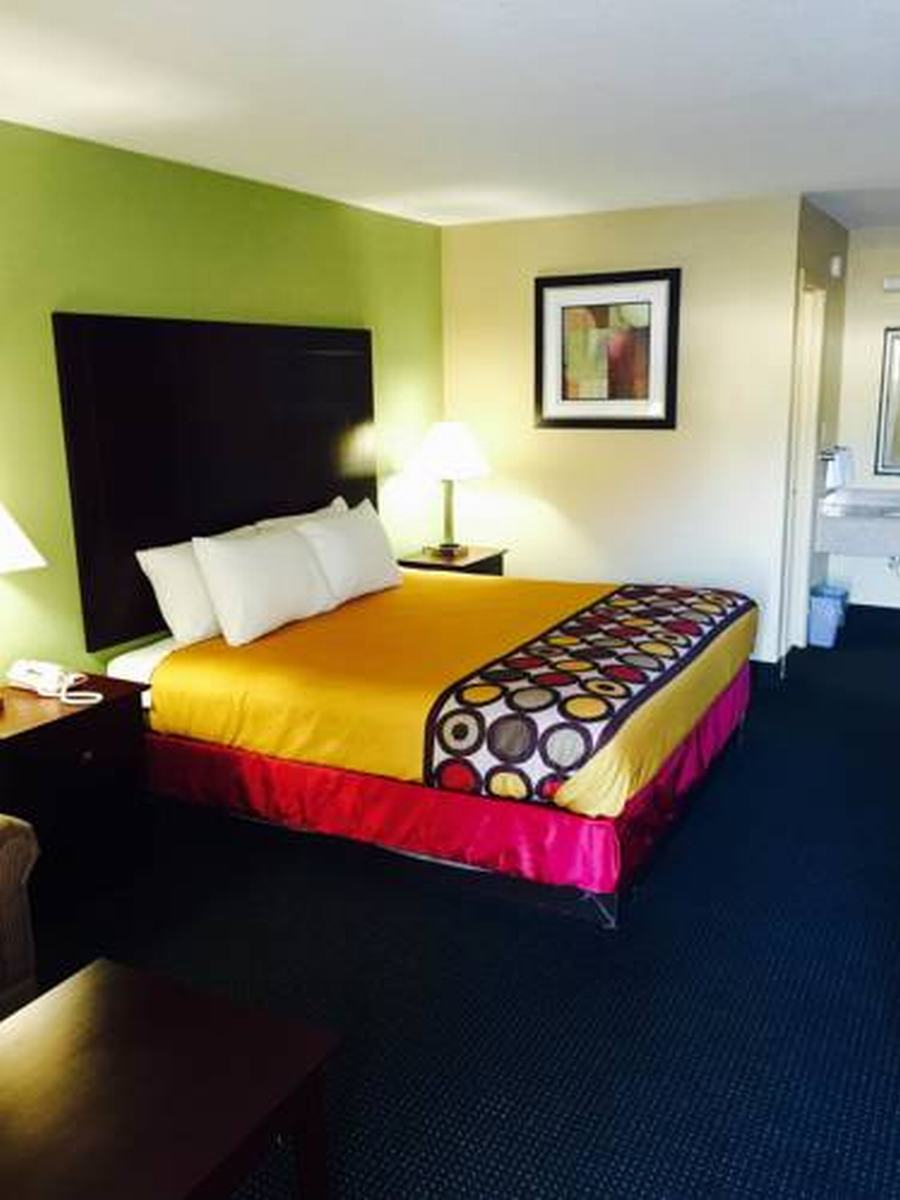 Econo Lodge Mansfield LA - photo 6