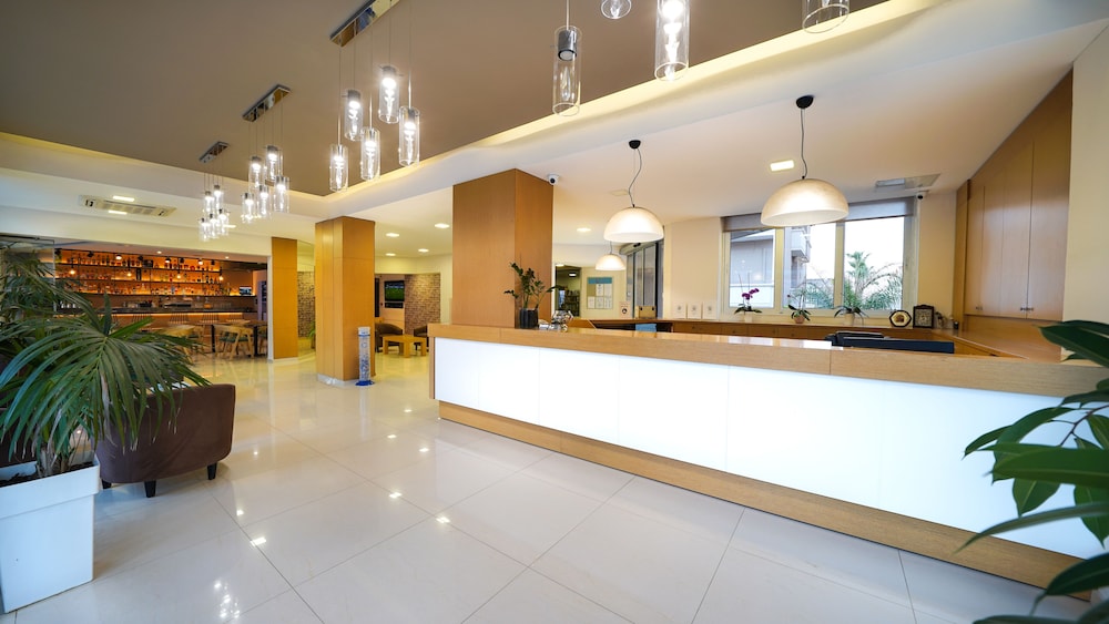 Marika Beach Hotel — Agia Marina — photo 3