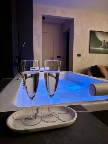 Jacuzzi Old Town Escape — 4-Star Luxury Hotel in Bucharest, Romania