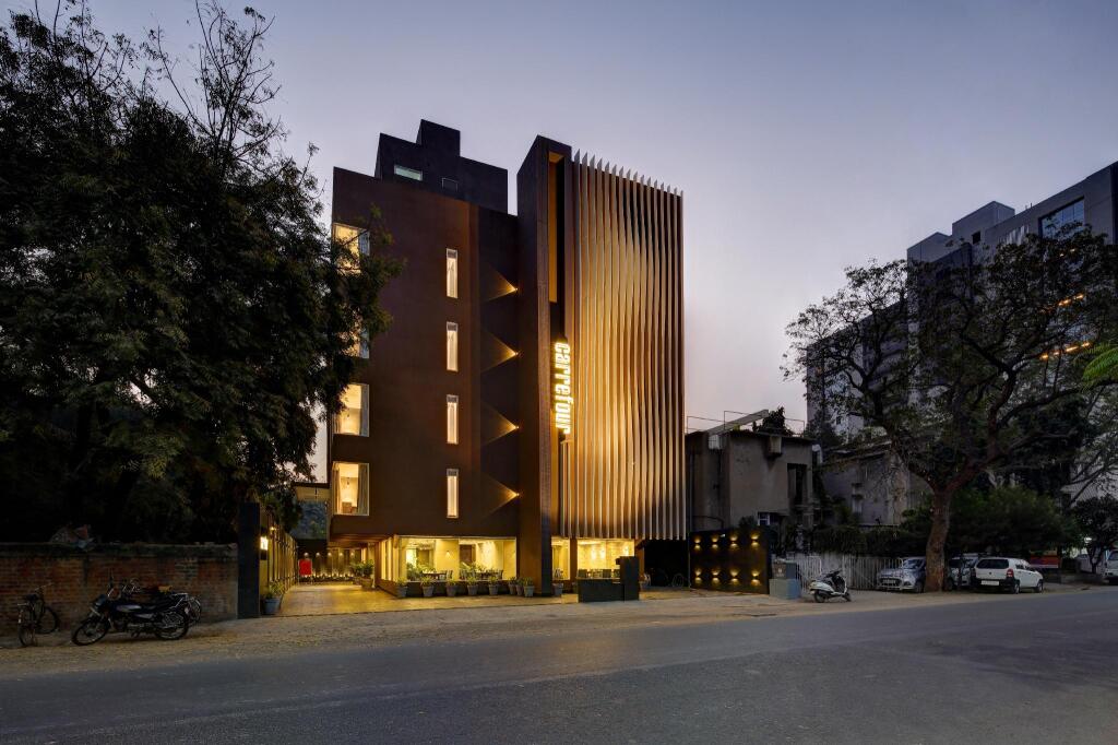Hotel Carrefour — 4-Star Luxury Hotel in Ahmedabad, India