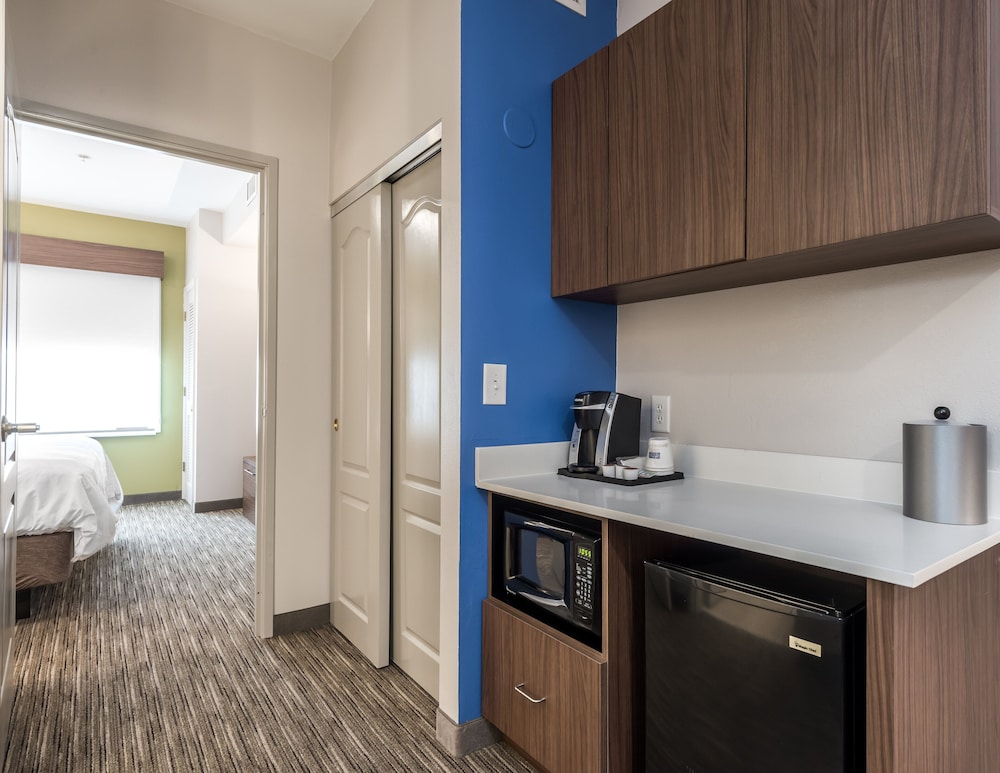 Holiday Inn Express & Suites Lagrange I 85 by IHG - photo 5