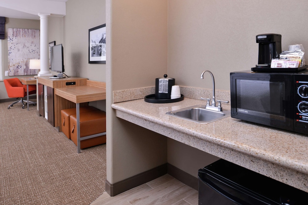 Hampton Inn & Suites Woodland Sacramento Area - photo 13